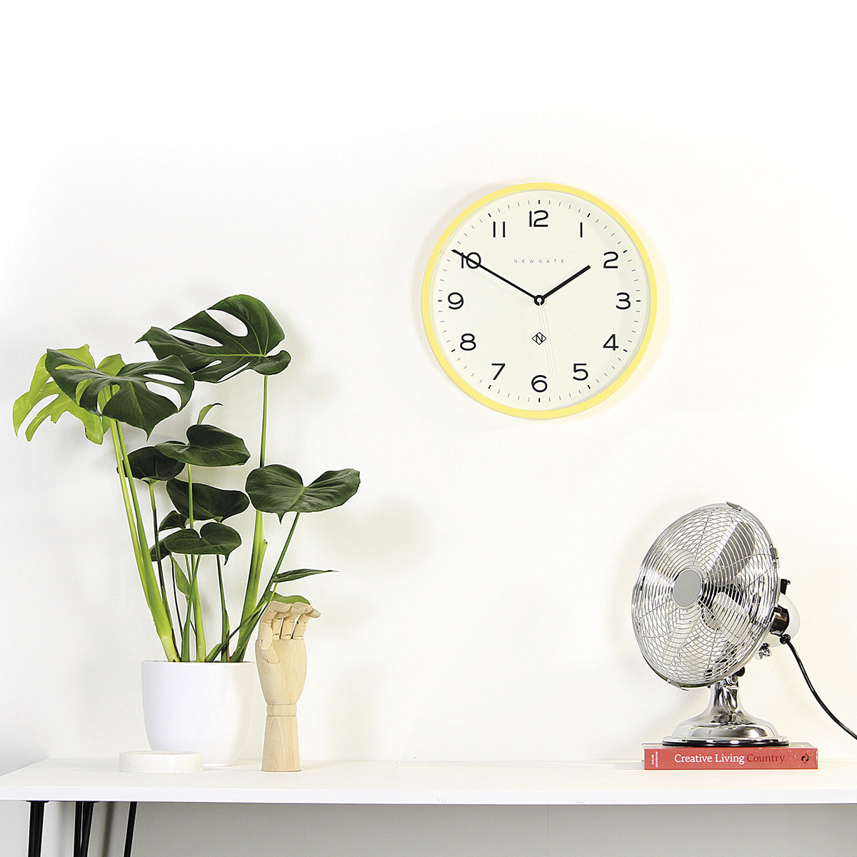 NEWGATE NUMTHR129CHY Number three echo clock yellow seinäkello